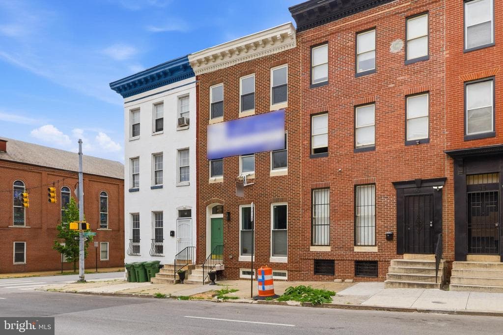 MD,BALTIMORE CITY - 300000