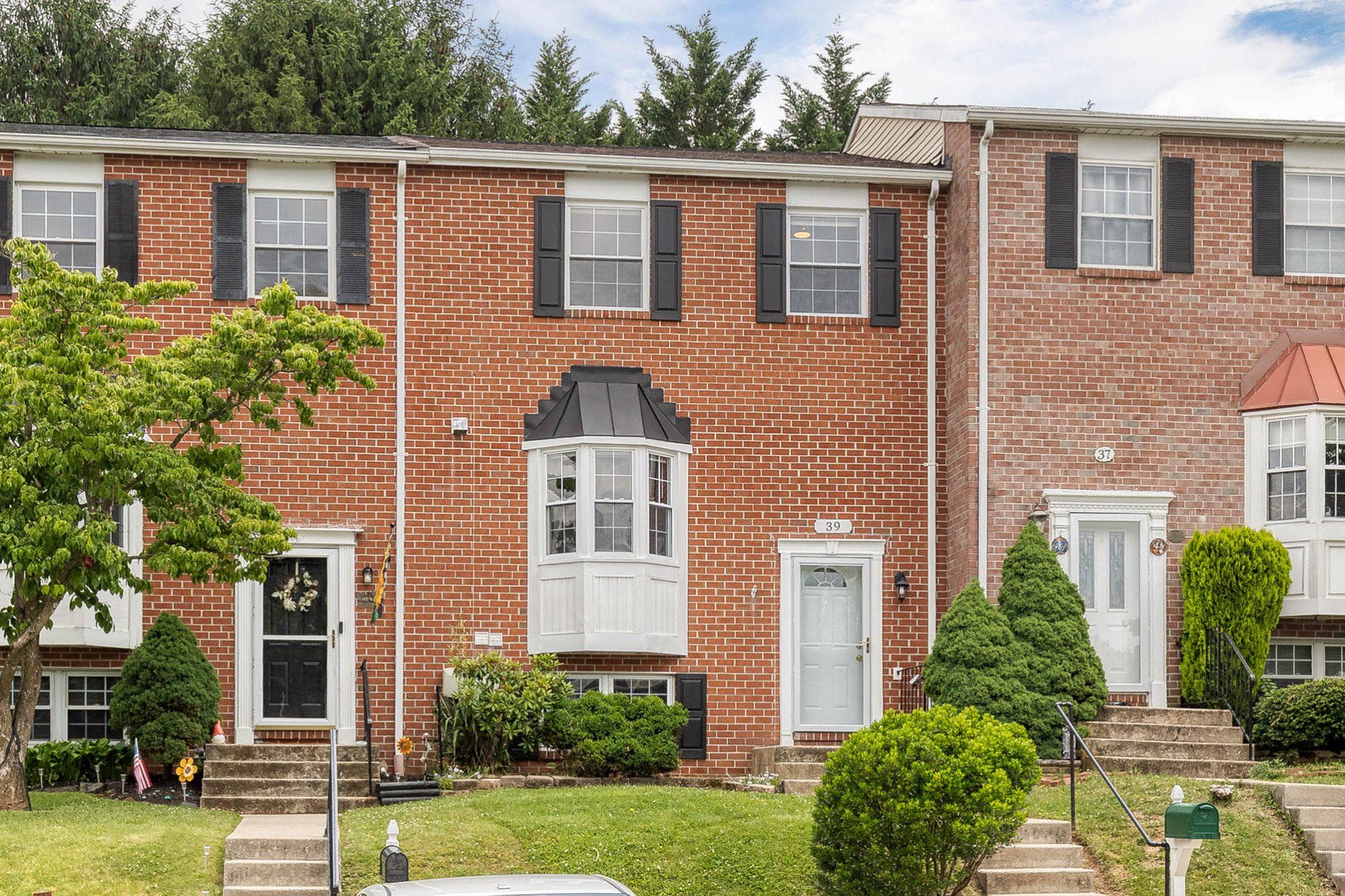 MD,BALTIMORE - 325000