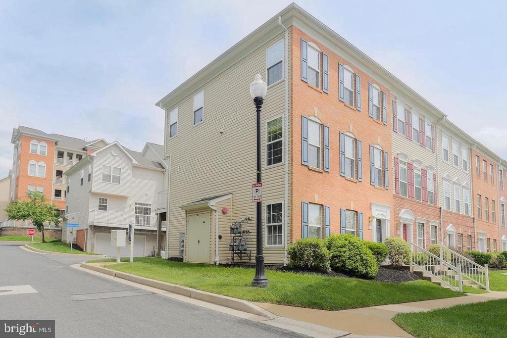 MD,BALTIMORE - 360000