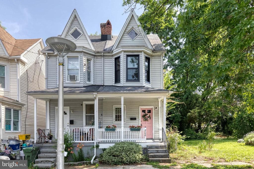 MD,BALTIMORE CITY - 215000