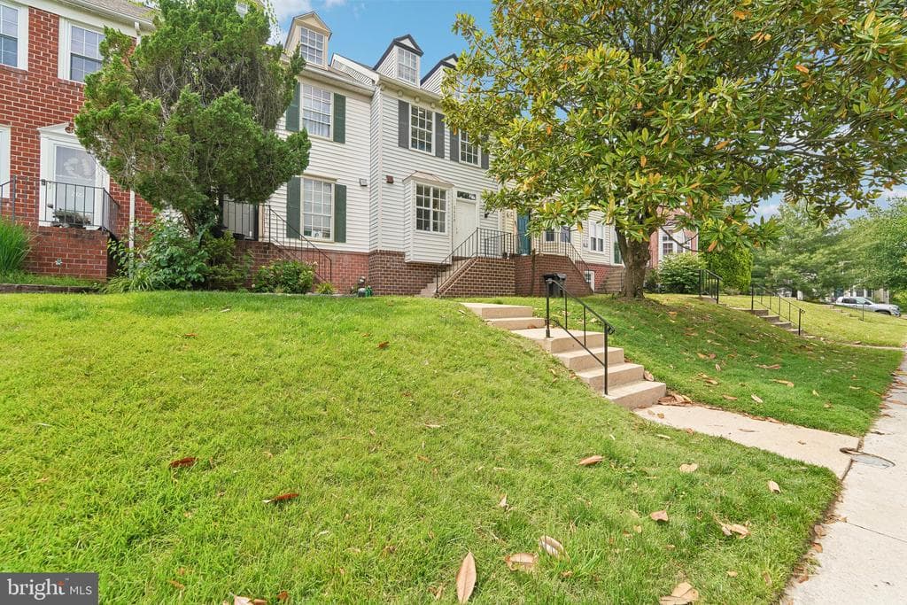 2426 Potterfield Rd, Windsor Mill, MD 21244-8005, United States - 285000