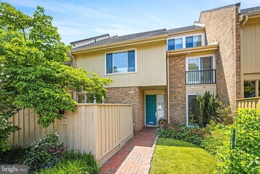 2 ROLAND MEWS #R52, BALTIMORE, MD, 21210