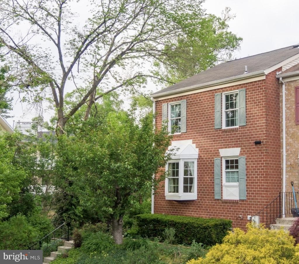 39 Sunnyvale CT COCKEYSVILLE MD 21030 - 395000