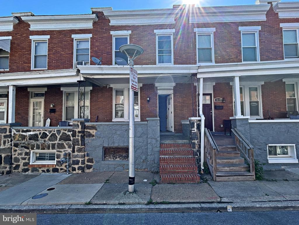 1221 N Decker Ave, Baltimore, MD 21213-3923, United States - 34900