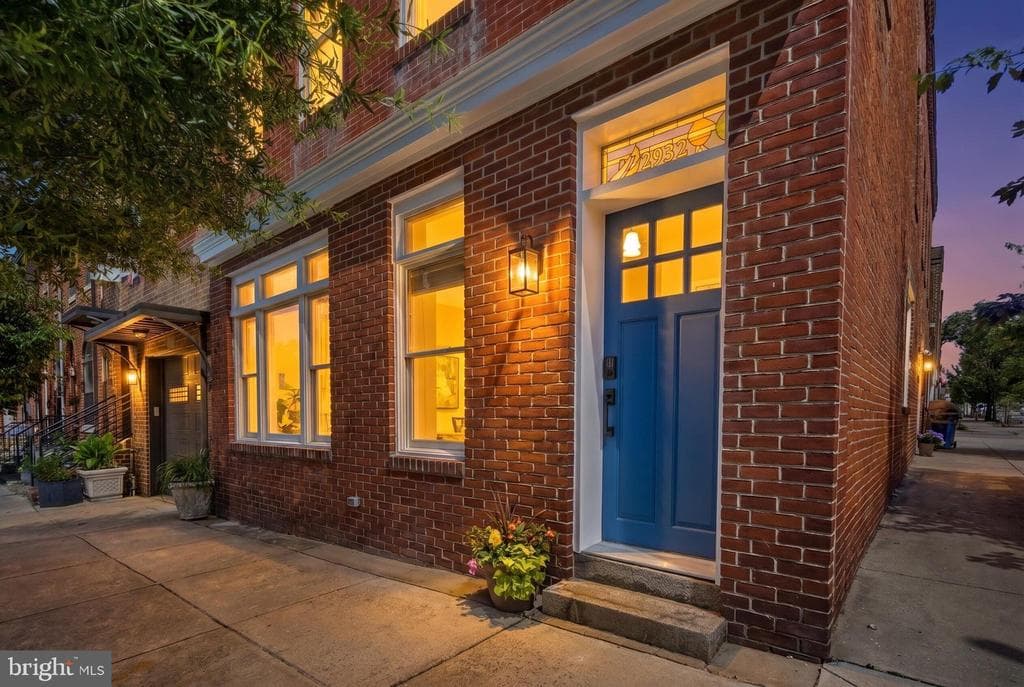 2932 Dillon St, Baltimore, MD 21224-4835, United States - 669000