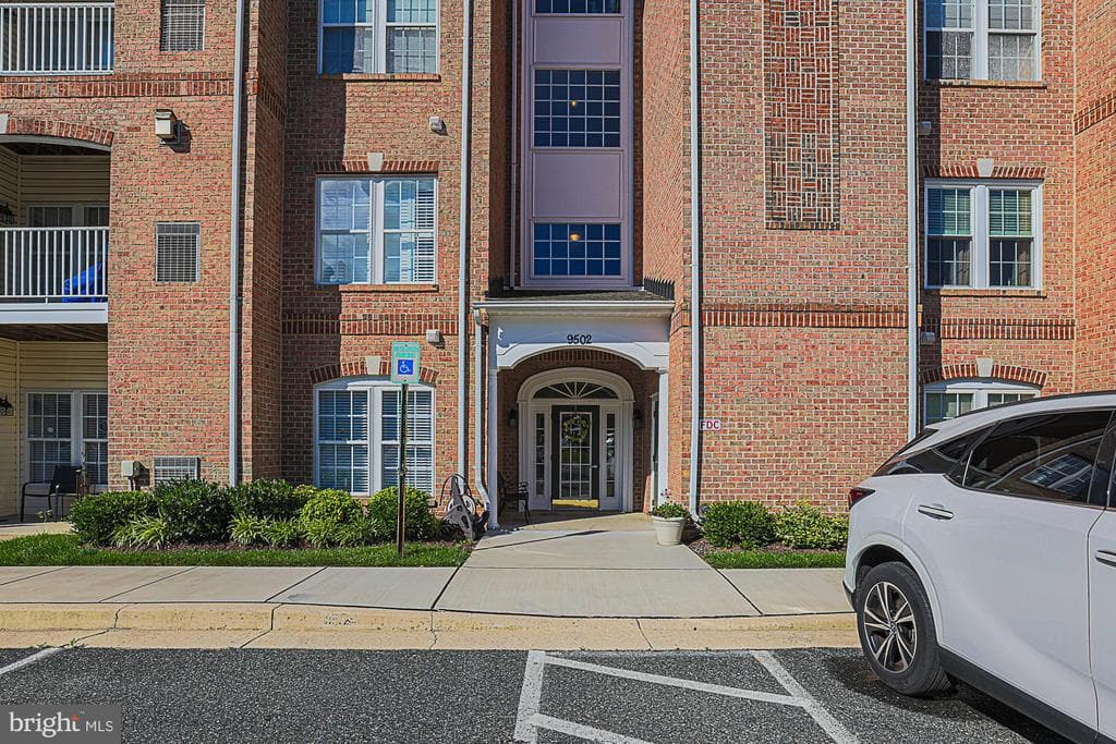MD,BALTIMORE - 330000