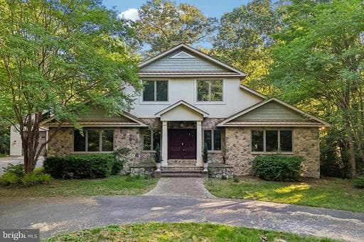 10060 Harmony Hill Ln, La Plata, MD 20646-5935, United States