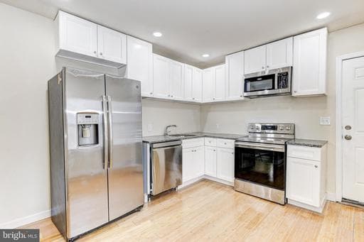 401 N GLOVER ST, BALTIMORE, MD, 21224