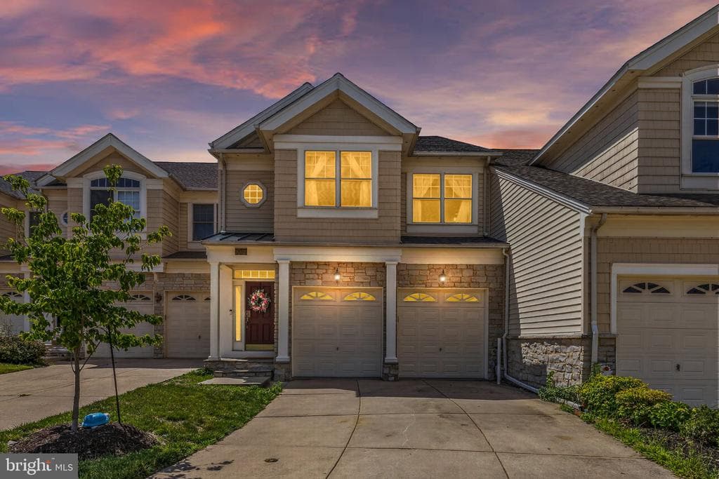 8702 Timber Oak Ln, Laurel, MD 20723-5907, United States - 754900