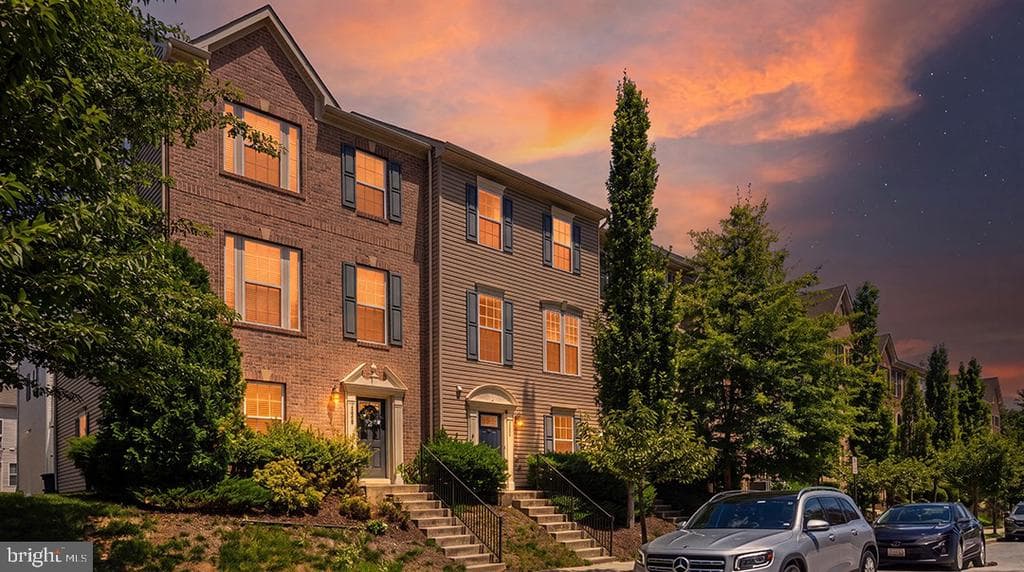 7531 Hearthside Way, Elkridge, MD 21075-6278, United States - 499900