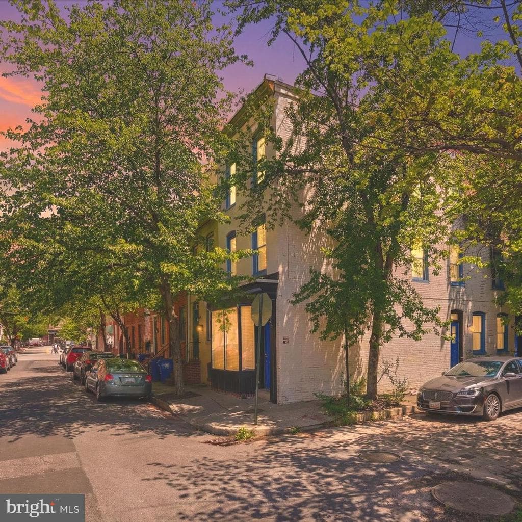 MD,BALTIMORE CITY - 369900