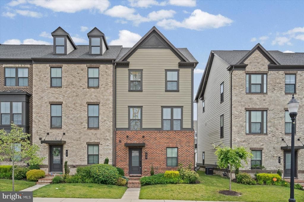 MD,BALTIMORE - 450000