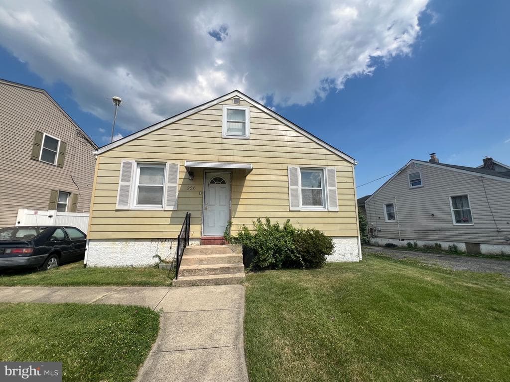 MD,BALTIMORE - 150000