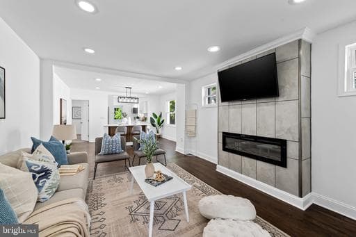 3716 E NORTHERN PKWY, BALTIMORE, MD, 21206