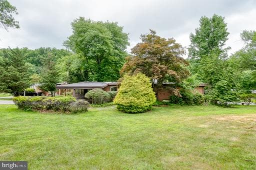 3228 Midfield Rd, Pikesville, MD 21208-4420, United States