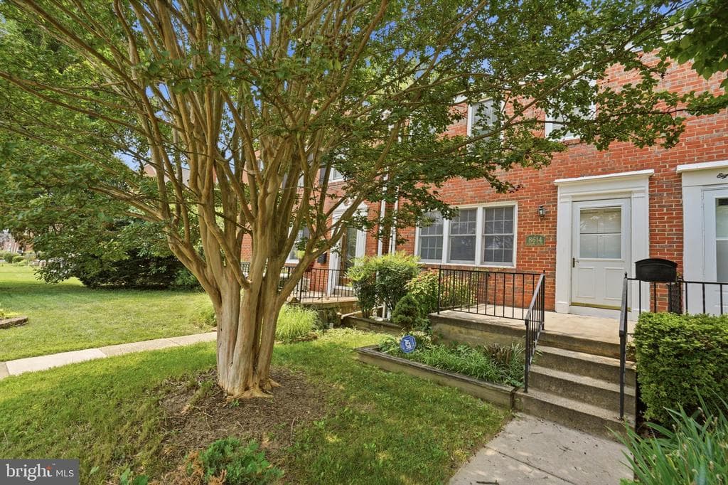 8614 Pleasant RD TOWSON MD 21286 - 310000