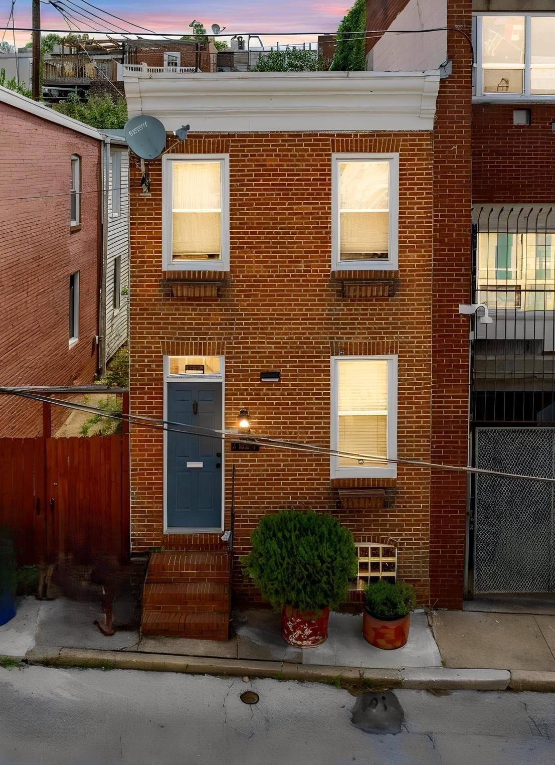245 S Madeira St, Baltimore, MD 21231-2624, United States - 250000