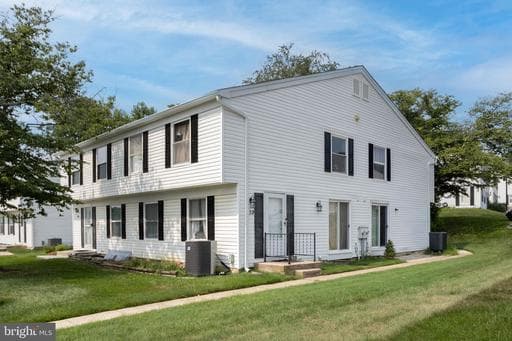 32 COLISTON RD #B, REISTERSTOWN, MD, 21136