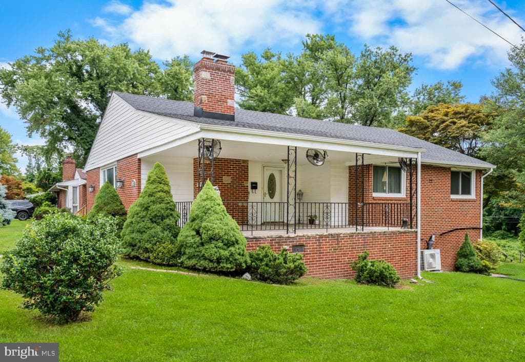 6723 Collinsdale Rd, Parkville, MD 21234-5931, United States - 425000