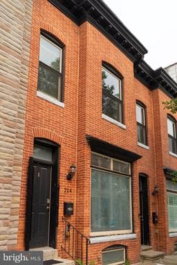 214 Highland AVE BALTIMORE MD 21224