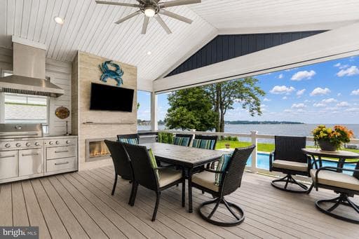 7429 BAY FRONT RD, SPARROWS POINT, MD, 21219