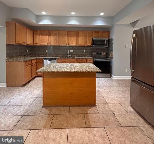530 ROSE HILL TER, BALTIMORE, MD, 21218