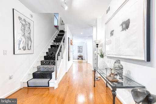 14 ROLAND MEWS, BALTIMORE, MD, 21210