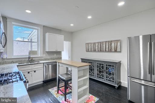 20 N CLINTON ST, BALTIMORE, MD, 21224