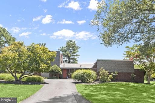 9 Stone Hollow Ct, Pikesville, MD 21208-1861, United States