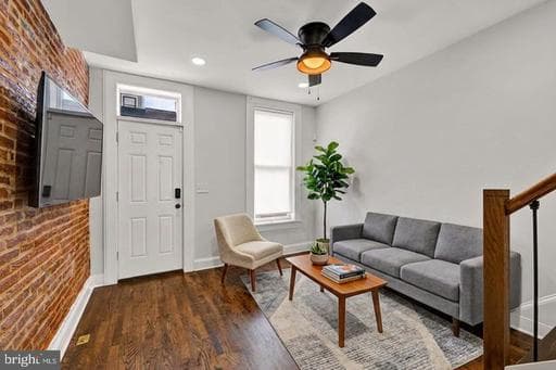 2 W BARNEY ST, BALTIMORE, MD, 21230