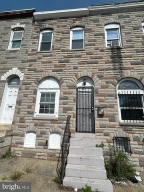 2512 FREDERICK AVE, BALTIMORE, MD, 21223