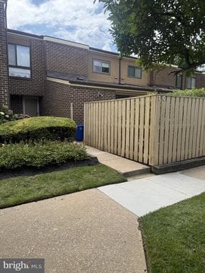10 COBBLER CT #F, BALTIMORE, MD, 21208