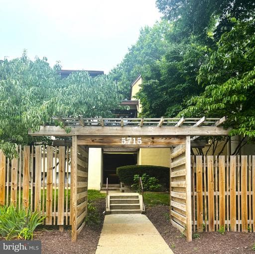 5715 Harper Farm RD #C COLUMBIA MD 21046
