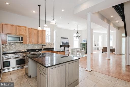 3635 GREENMOUNT AVE, BALTIMORE, MD, 21218
