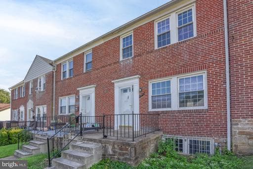 806 Braeside Rd, Baltimore, MD 21229-2115, United States