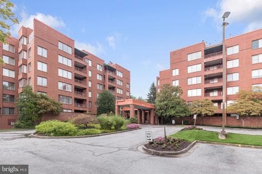 1 Gristmill Ct, Pikesville, MD 21208-1310, United States