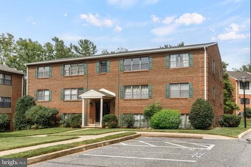 20 Alanbrooke Ct, Towson, MD 21204-2711, United States