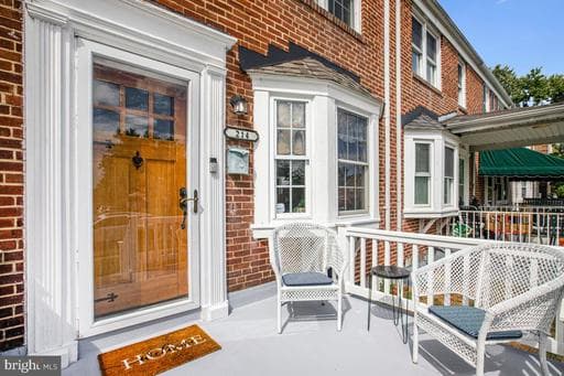 214 Blakeney Rd, Catonsville, MD 21228-3520, United States