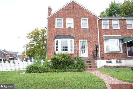 5700 MAPLEHILL RD, BALTIMORE, MD, 21239