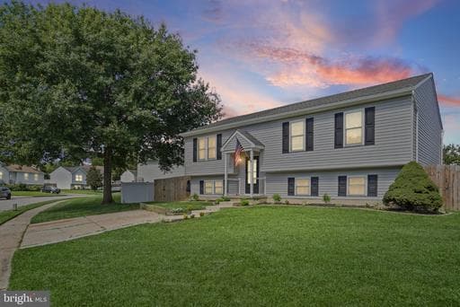 8 Taos Cir, Middle River, MD 21220-3600, United States