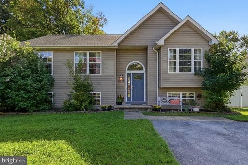 807 Worcester Dr, Stevensville, MD 21666-2749, United States