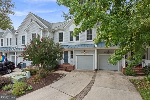 826 Charles James Cir, Ellicott City, MD 21043-4706, United States