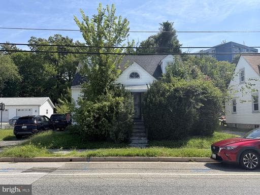 213 N Marlyn Ave, Essex, MD 21221-3434, United States
