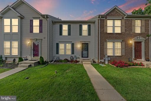 29 Cedarwood Cir, Pikesville, MD 21208-6401, United States