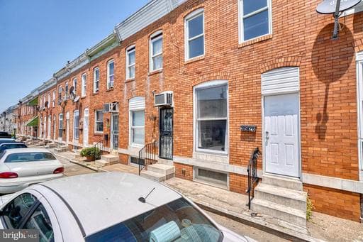 3526 Noble St, Baltimore, MD 21224-1517, United States