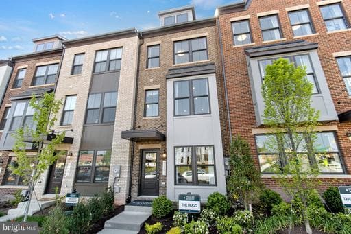 6011 BEAKE ST, HYATTSVILLE, MD, 20782