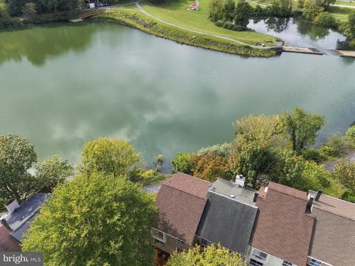 7262 Dockside Ln, Columbia, MD 21045-5000, United States