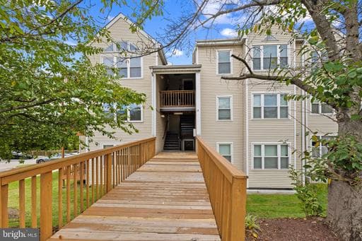 18 Deer Run Ct, Halethorpe, MD 21227-3997, United States