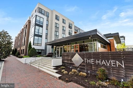 145 Riverhaven Dr, Oxon Hill, MD 20745-1051, United States