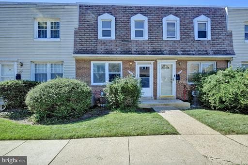 2711 Iverson St, Temple Hills, MD 20748-1505, United States